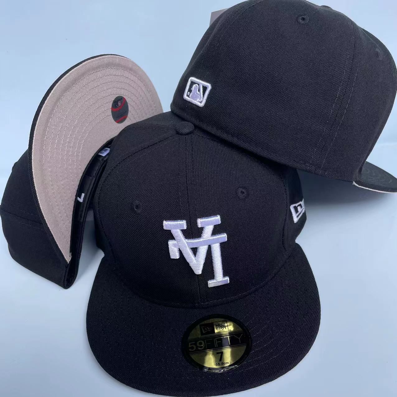 105 Los Angeles Dodgers CCAA2601-02-077 AA Classic Fitted Cap 077 USD8.48 - Image 1