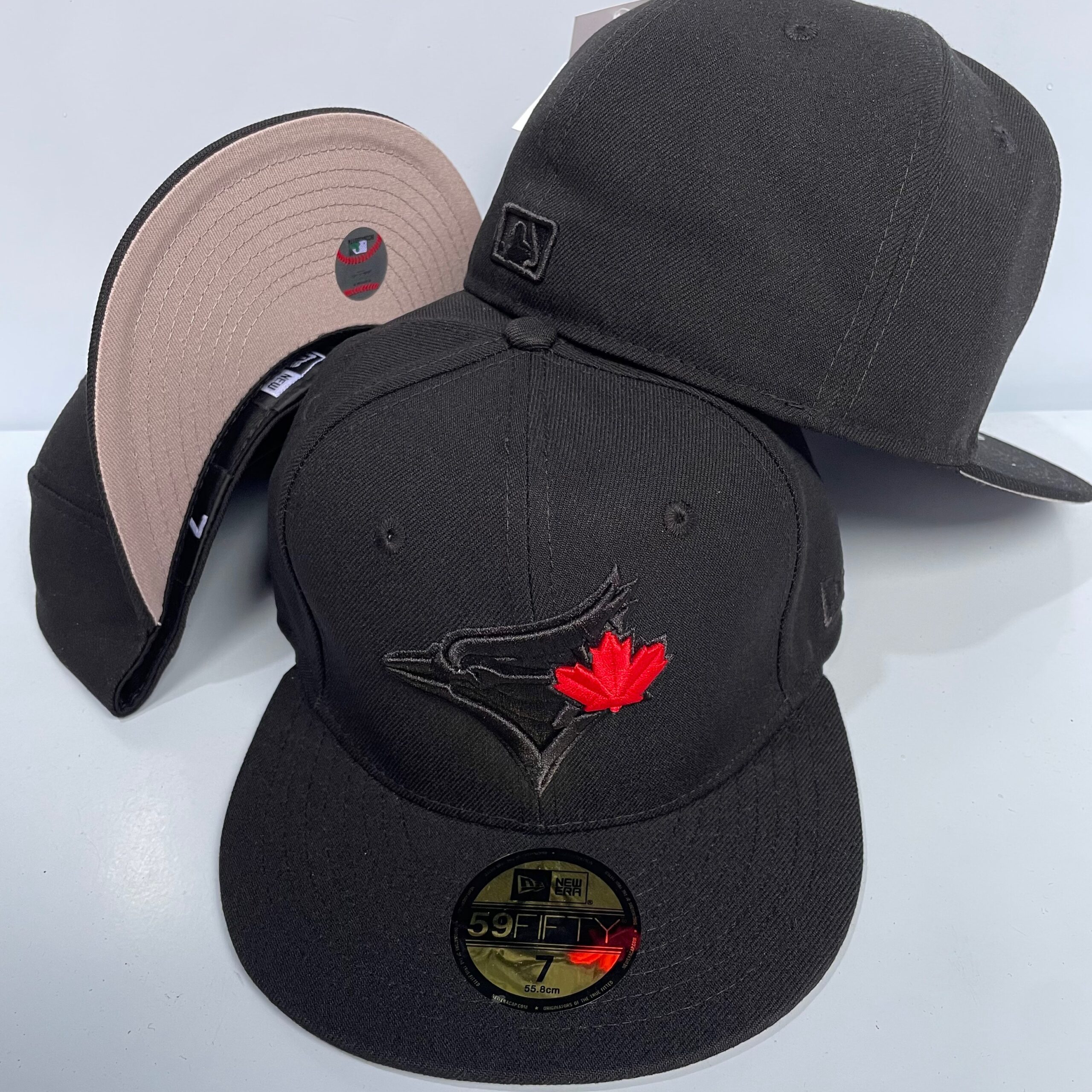 482 Toronto Blue Jays CCAA2601-04-053 AA Classic Fitted Cap 053 USD8.48 - Image 1