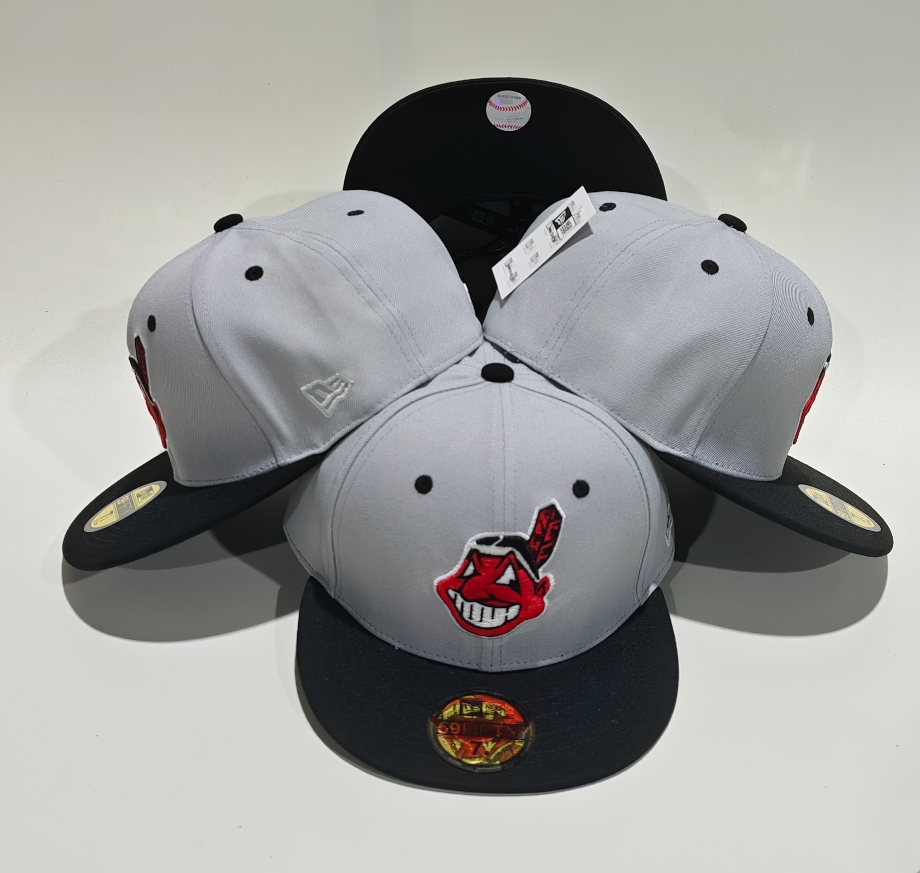 100 Coco Cleveland Guardians CCAA2601-011-100 AA Classic Fitted Cap 100 USD8.48 - Image 1
