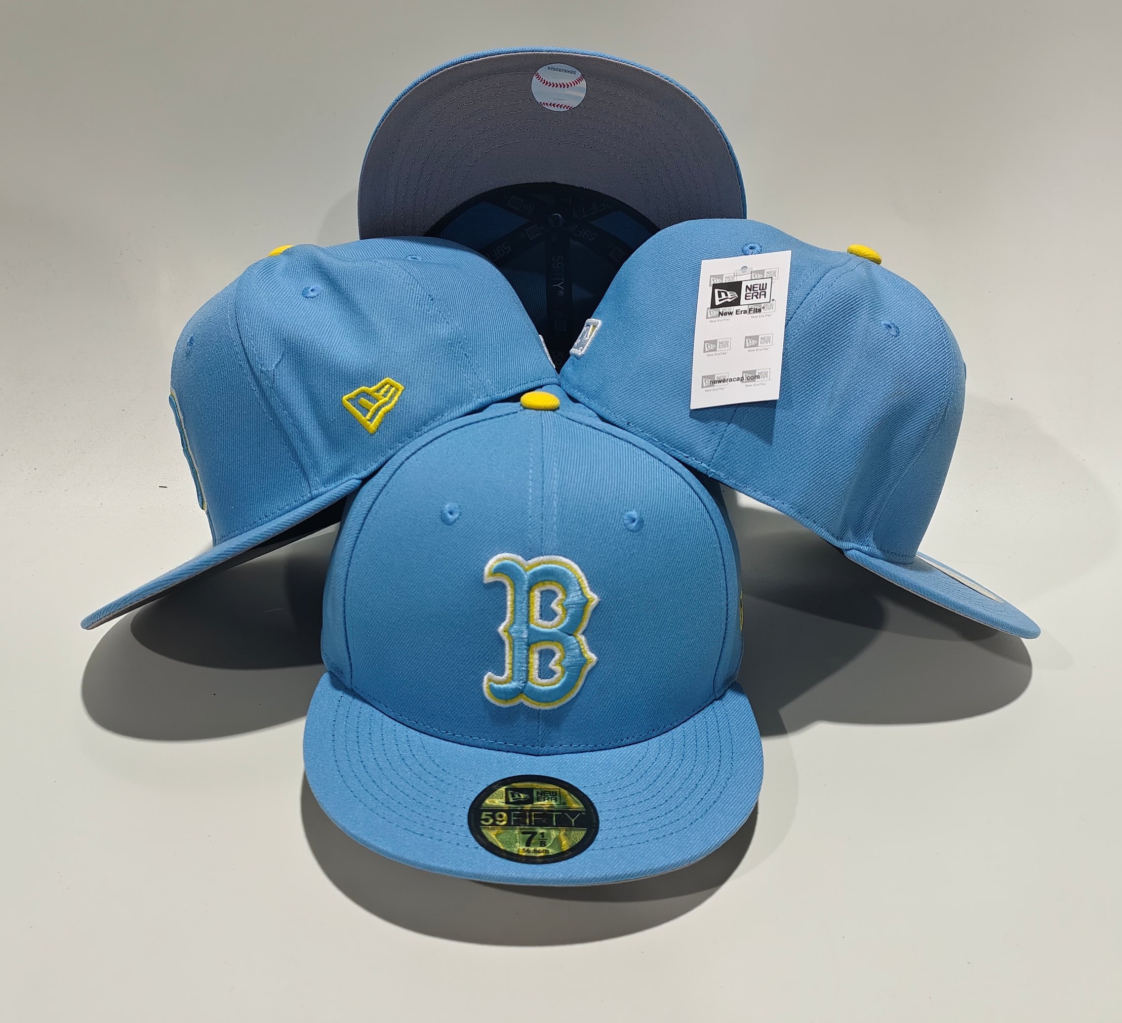 102 Coco Boston Red Sox CCAA2601-05-102 AA Classic Fitted Cap 102 USD8.48 - Image 1