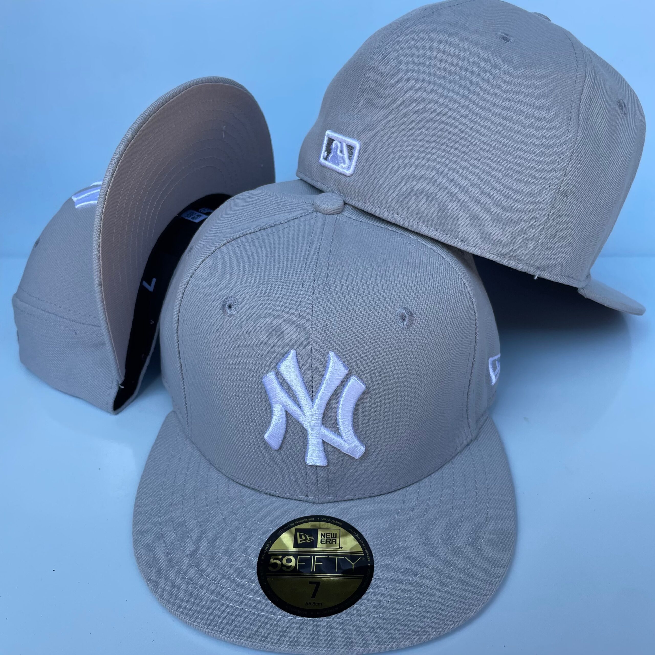 113 新纪元 New York Yankees CCAA2601-01-113 AA Classic Fitted Cap 113 USD8.48 - Image 1