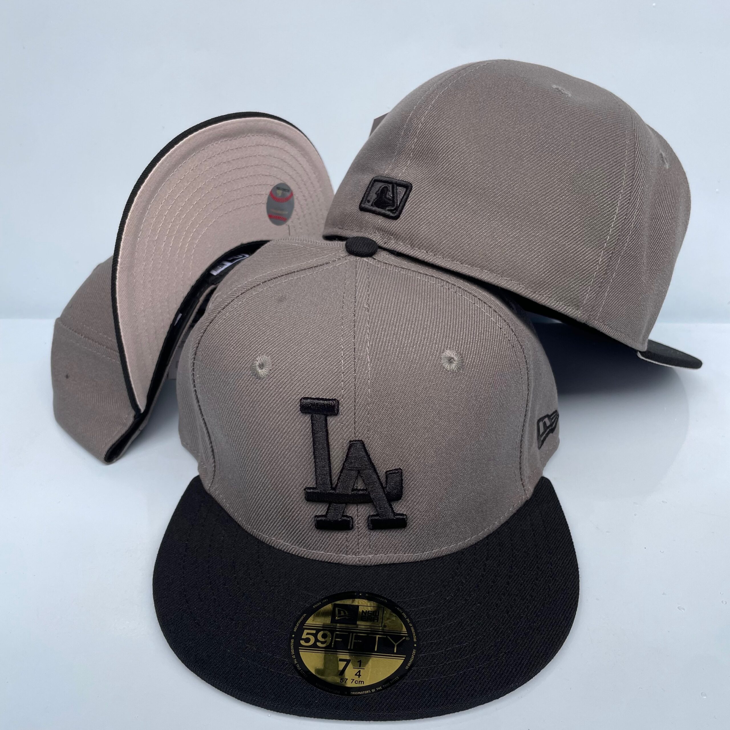87 新纪元 Los Angeles Dodgers CCAA2601-02-087 AA Classic Fitted Cap 087 USD8.48 - Image 1
