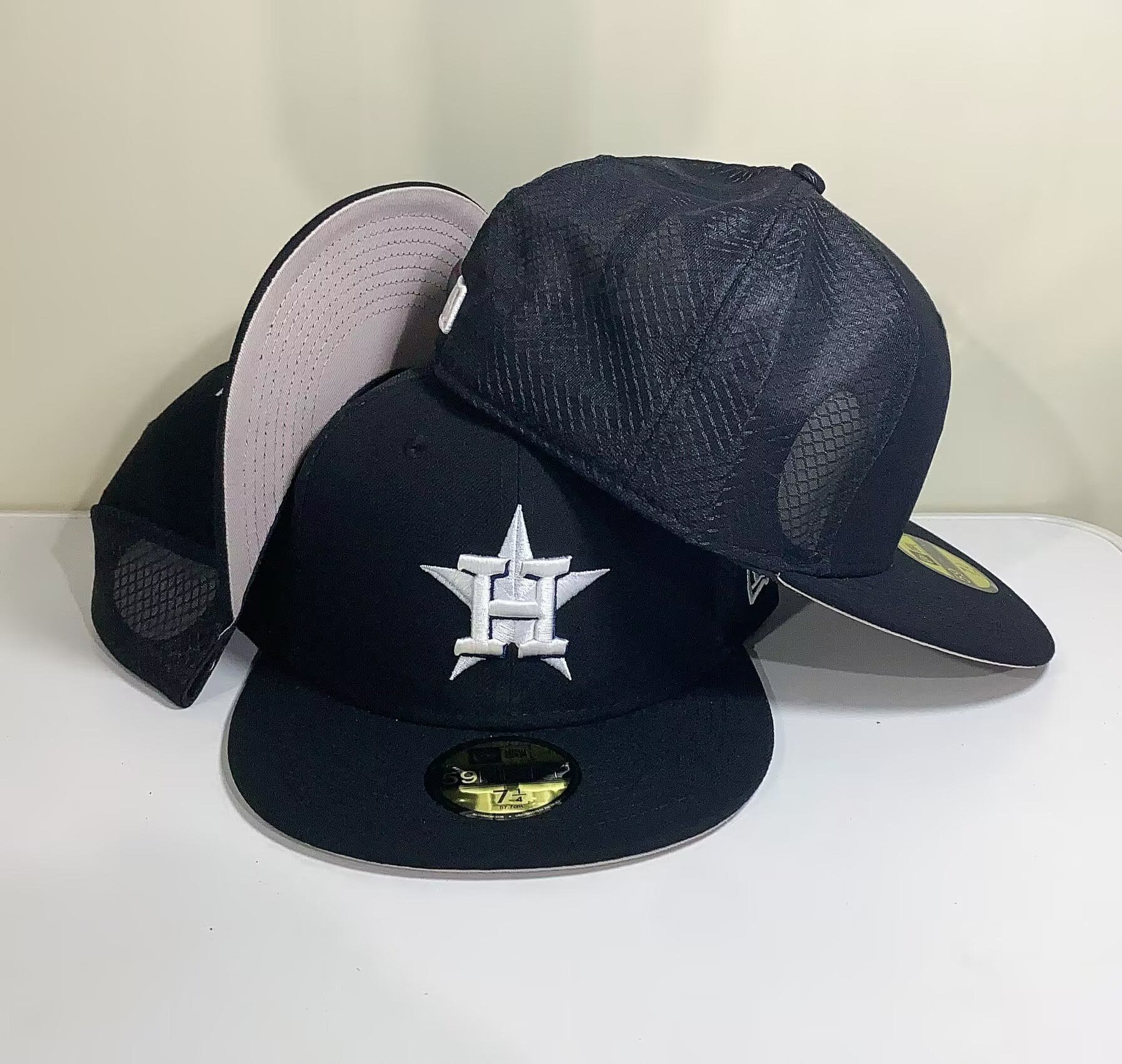 100 Coco Houston Astros CCAA2601-13-100 AA Classic Fitted Cap 100 USD8.48 - Image 1