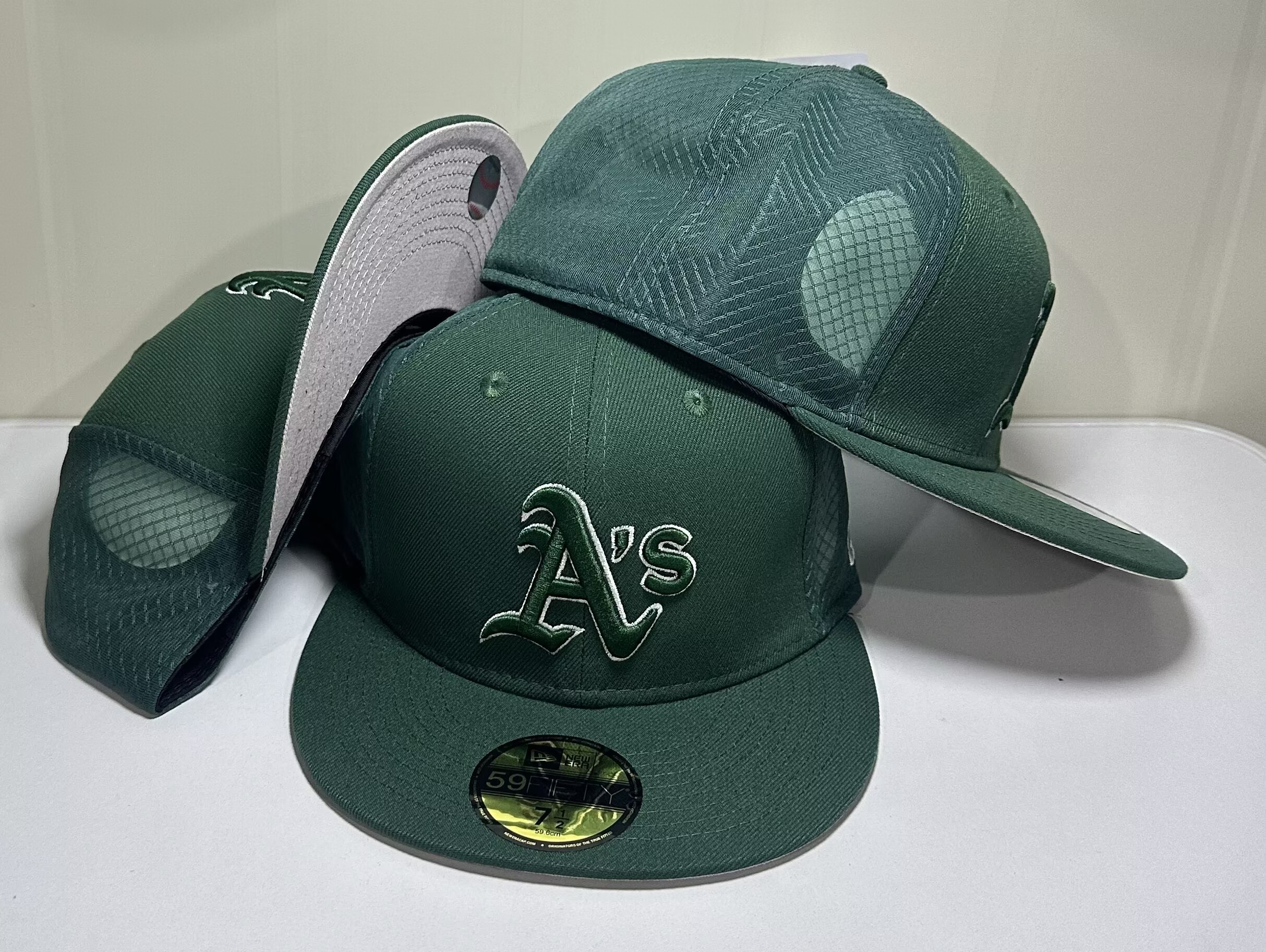 100 coco Oakland Athletics CCAA2601-014-100 AA Classic Fitted Cap 100 USD8.48 - Image 1