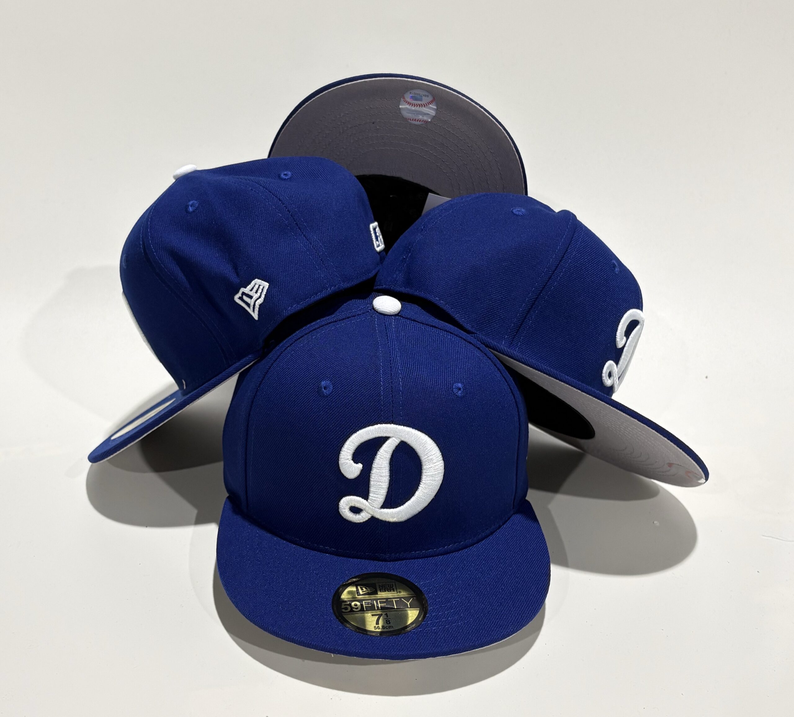 152 Coco Los Angeles Dodgers CCAA2601-02-152 AA Classic Fitted Cap 152 USD8.48 - Image 1