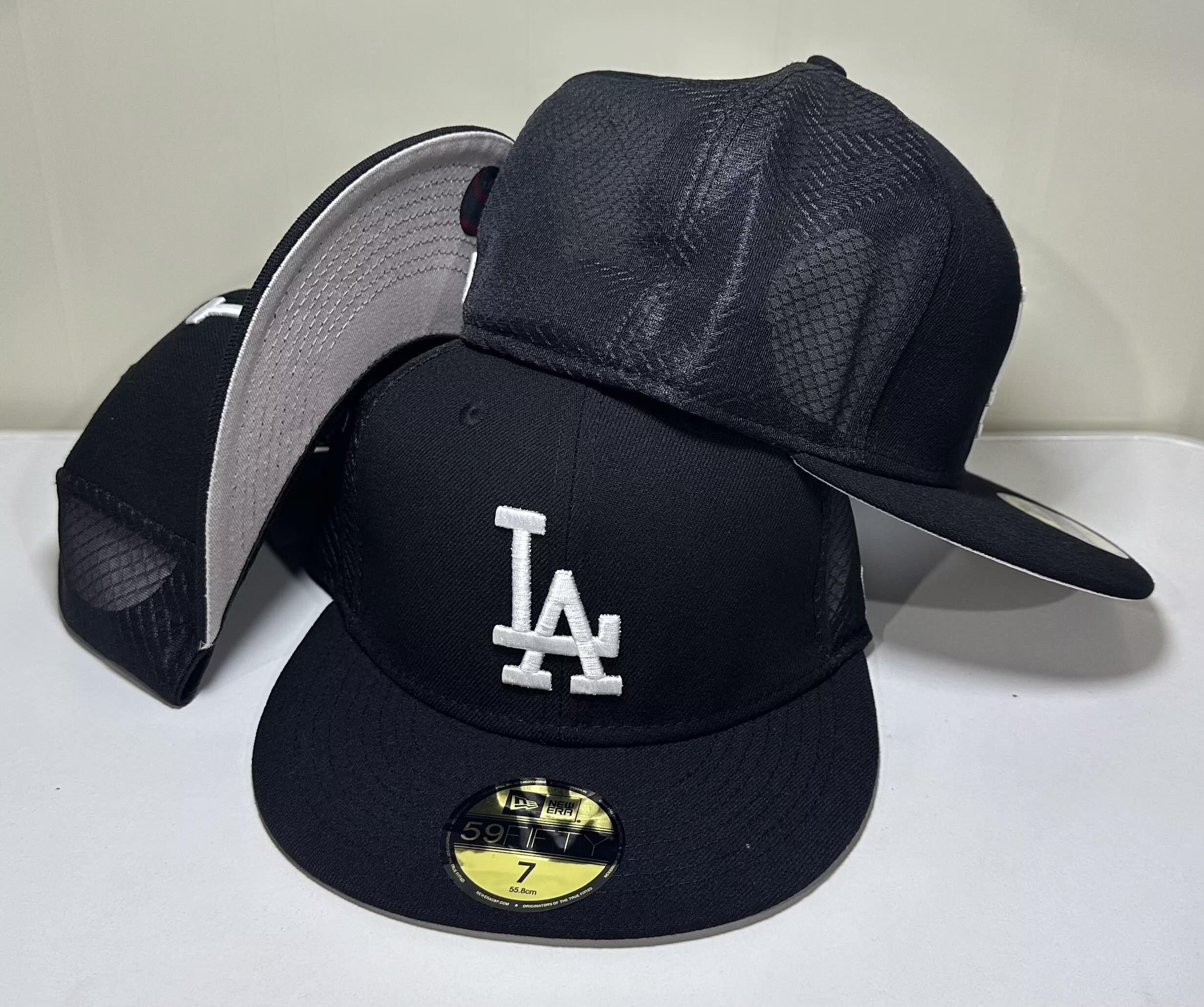 155 Los Angeles Dodgers CCAA2601-02-155 AA Classic Fitted Cap 155 USD8.48 - Image 1