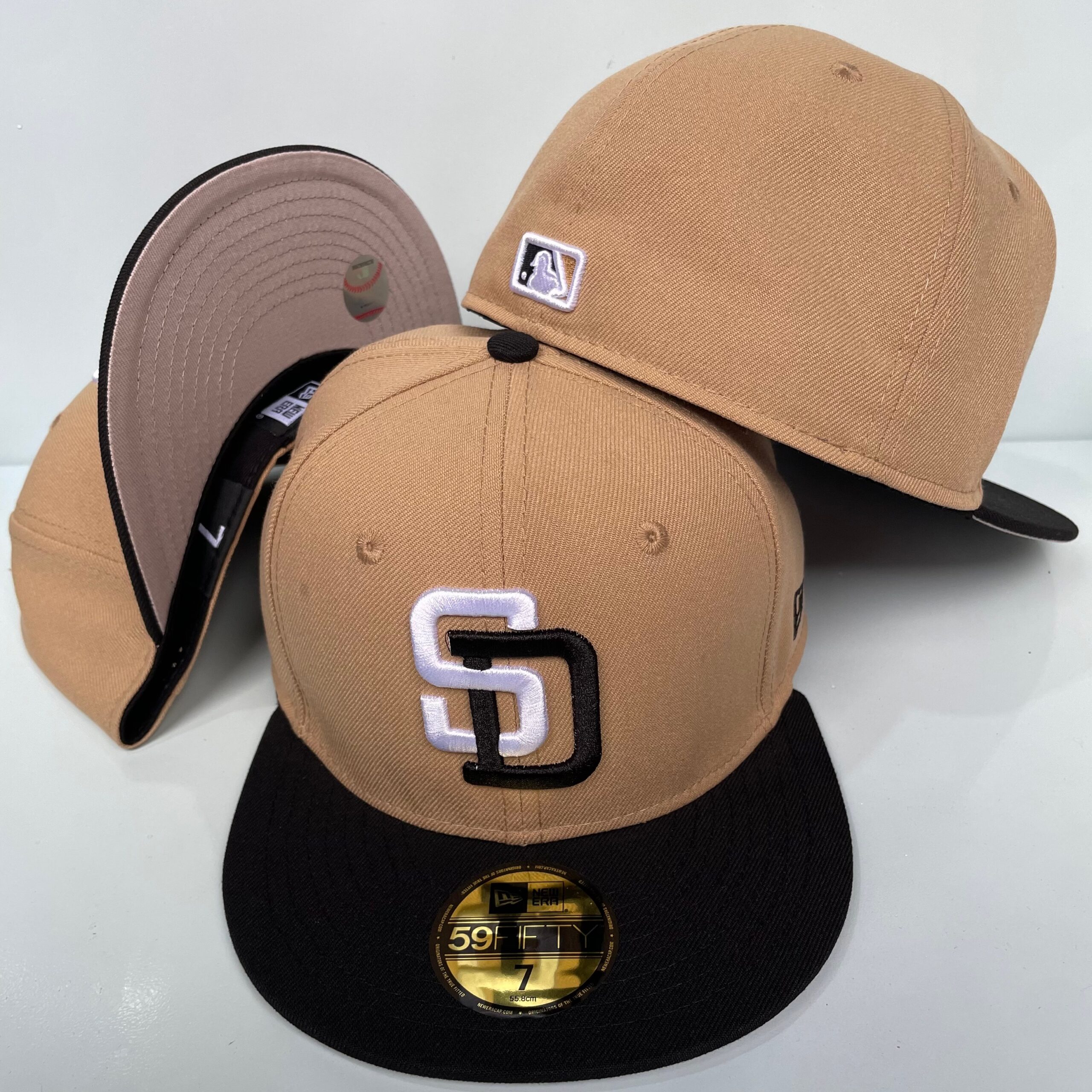 54 San Diego Padres CCAA2601-28-054 AA Classic Fitted Cap 054 USD8.48 - Image 1