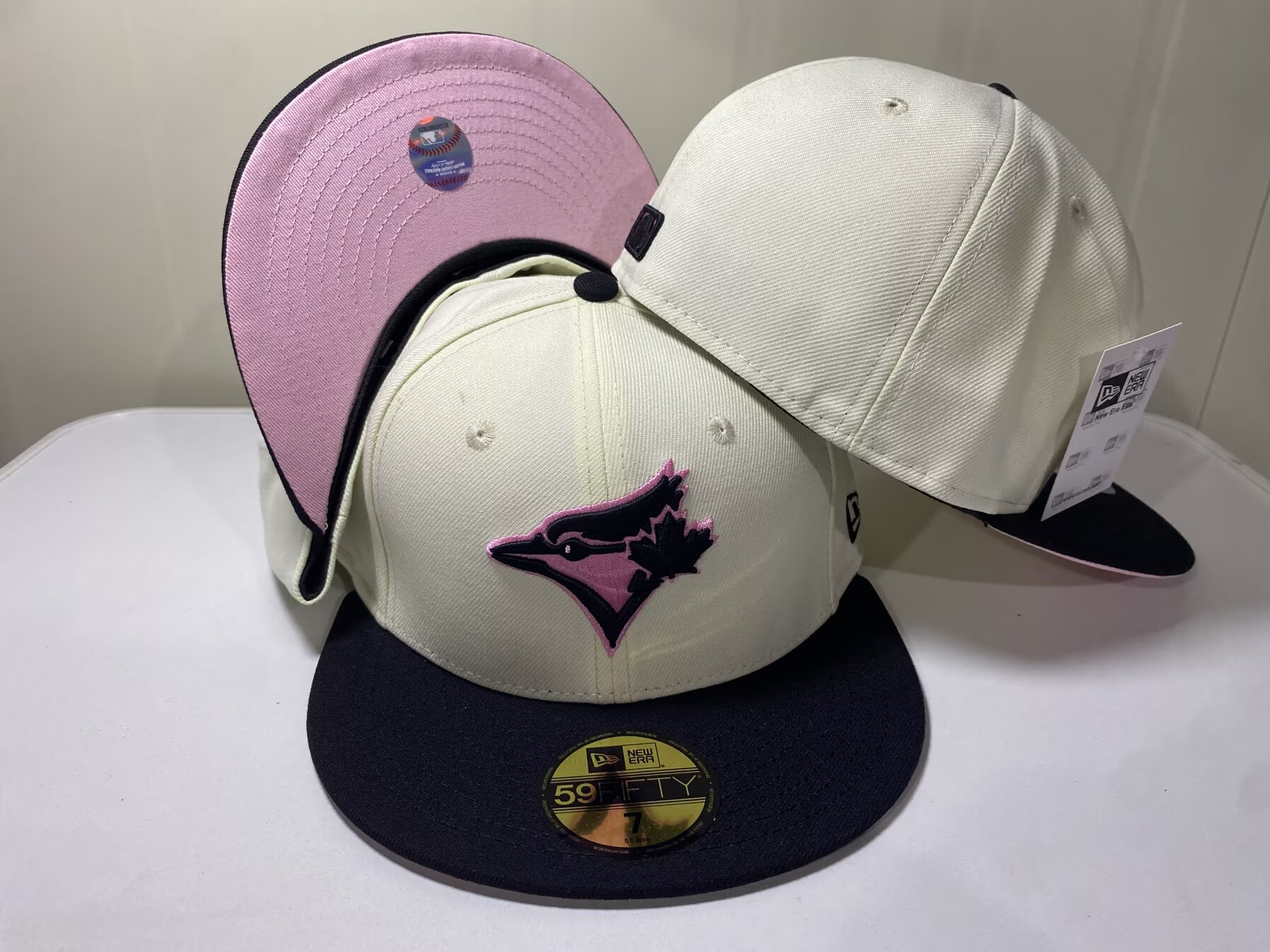 106 Toronto Blue Jays CCAA2601-04-106 AA Classic Fitted Cap 106 USD8.48 - Image 1