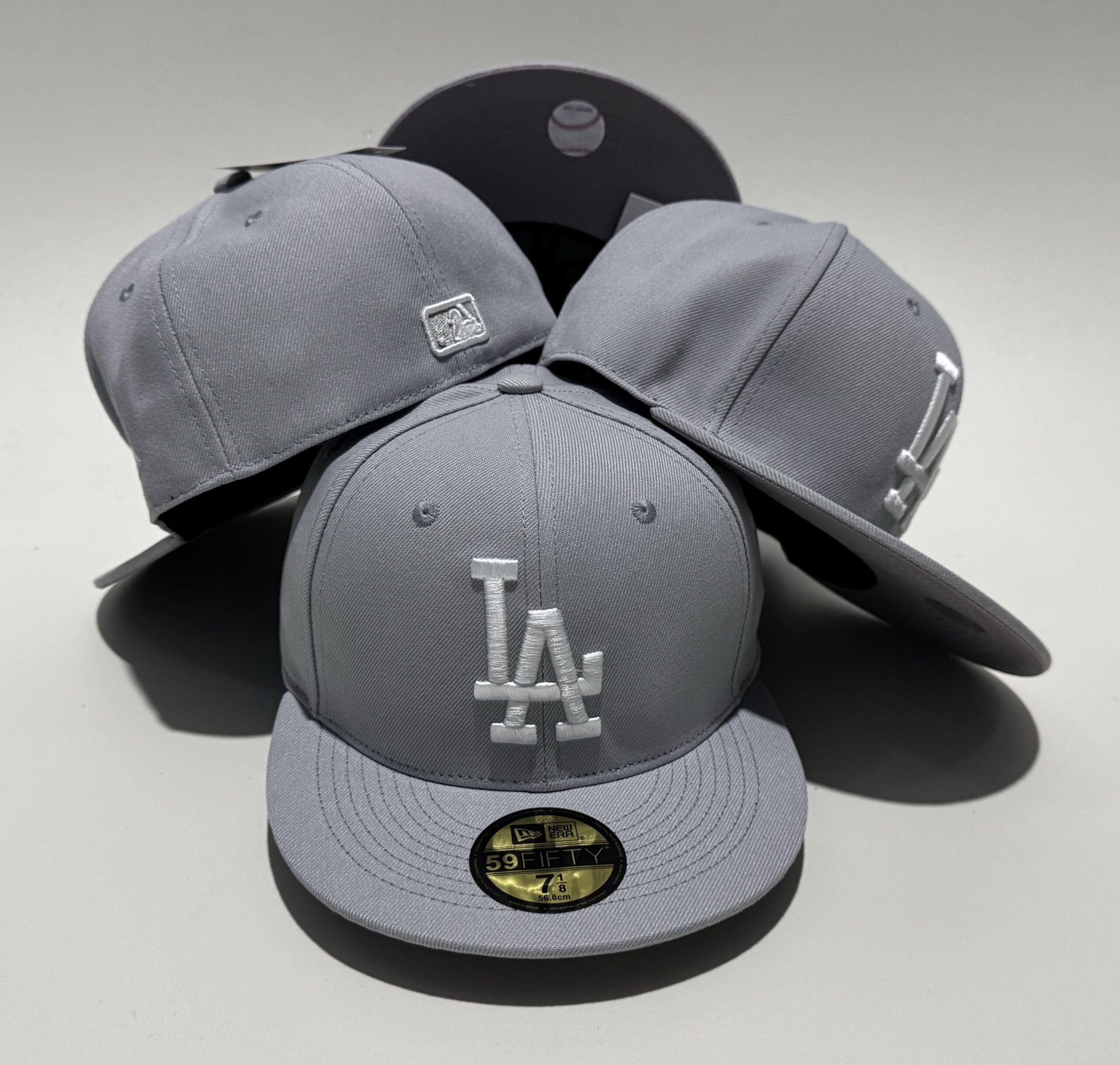 170 Los Angeles Dodgers CCAA2601-02-170 AA Classic Fitted Cap 170 USD8.48 - Image 1