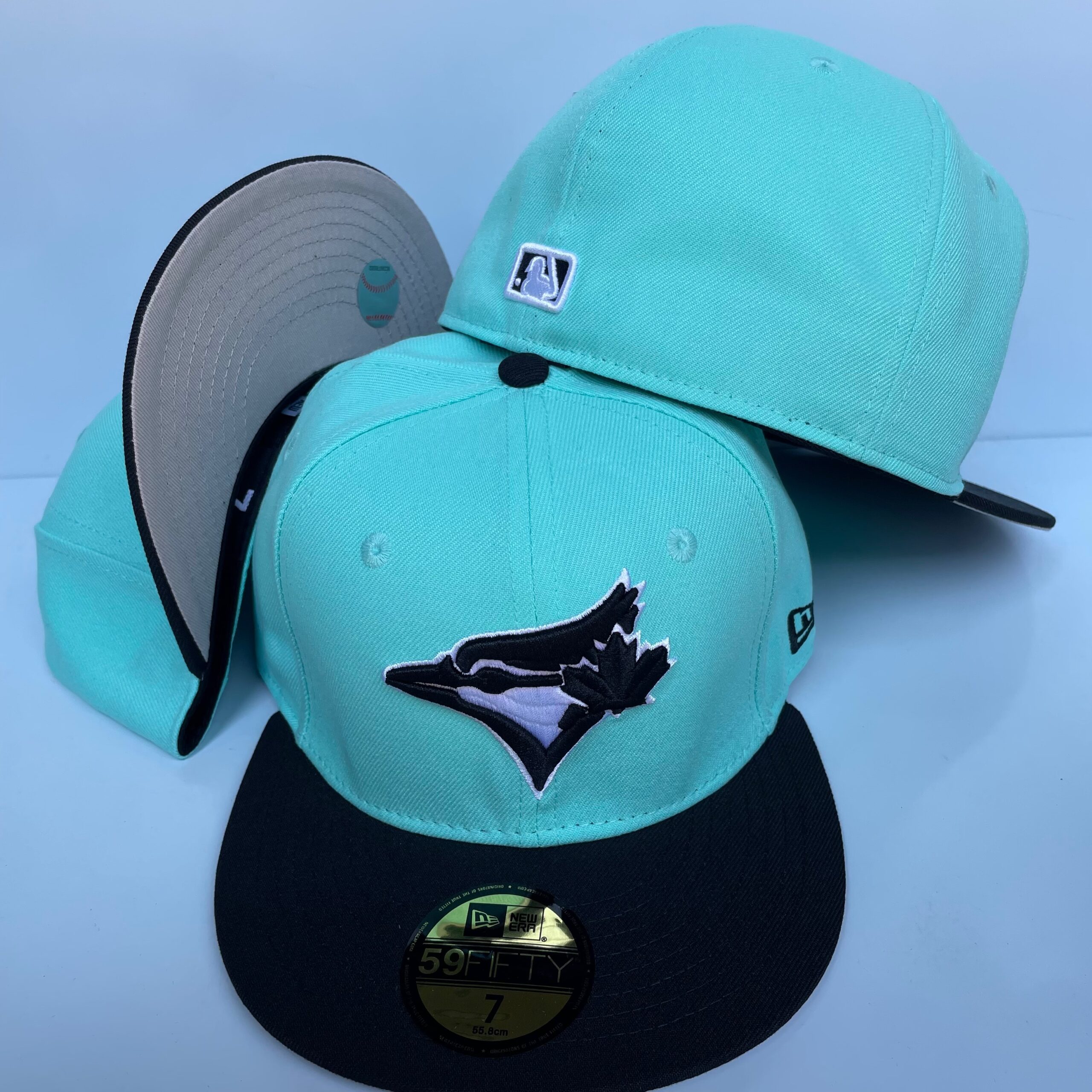 54 新纪元 Toronto Blue Jays CCAA2601-04-054 AA Classic Fitted Cap 054 USD8.48 - Image 1
