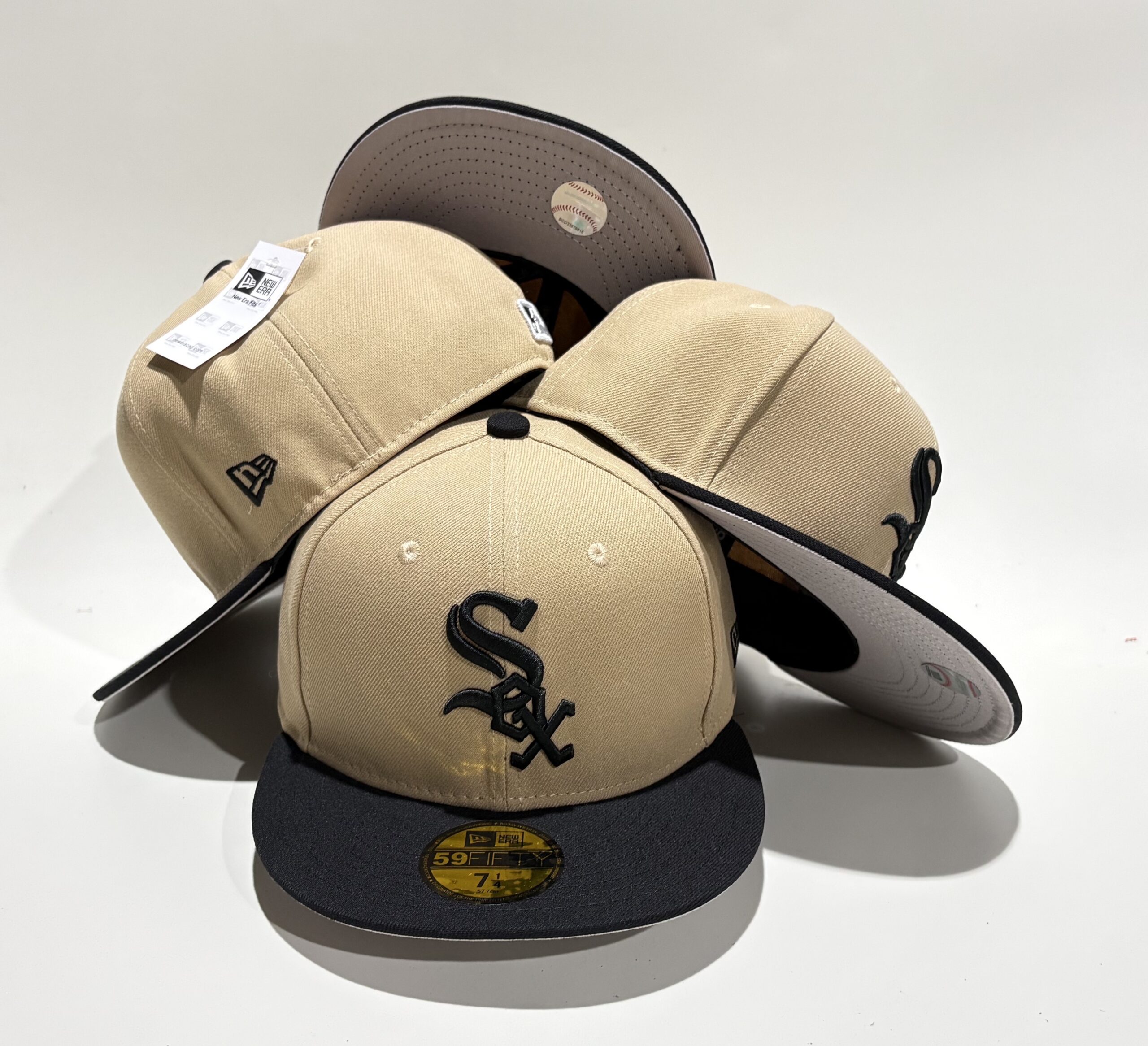 05 Coco Chicago White Sox CCAA2601-03-005 AA Classic Fitted Cap 005 USD8.48 - Image 1