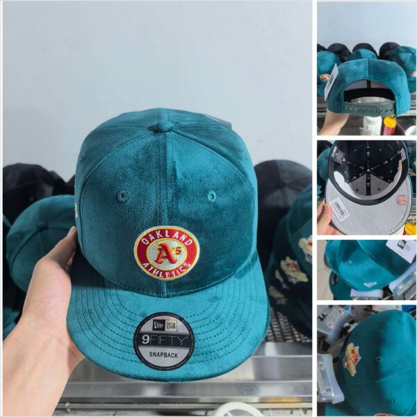 LS2607-007 Velvet AA Snapback Cap 007 USD10.98