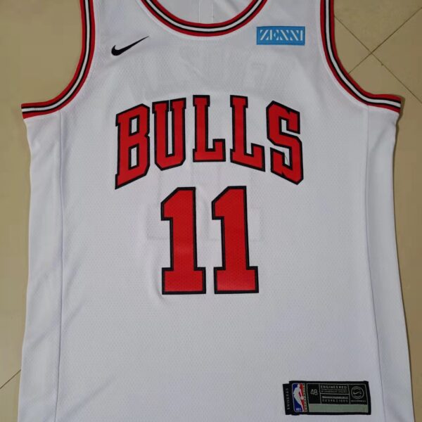 NBAJE2601-02-108 Chicago Bulls Basketball Jersey 108 USD12.98