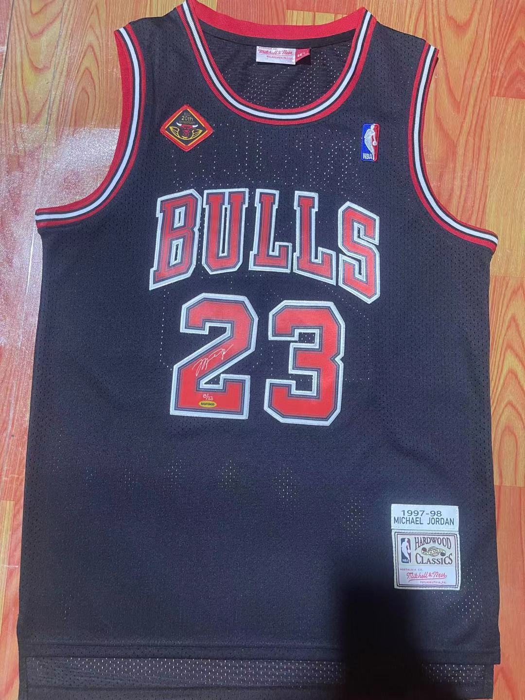 23#黑01.jpg NBAJE2601-02-118 Chicago Bulls Basketball Jersey 118 USD12.98 - Image 1