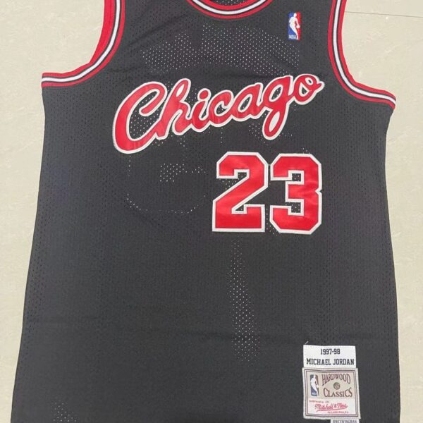 NBAJE2601-02-121 Chicago Bulls Basketball Jersey 121 USD12.98