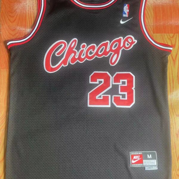 NBAJE2601-02-117 Chicago Bulls Basketball Jersey 117 USD12.98