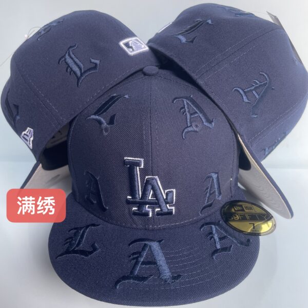 XJYAA2612-030 AA Fitted Cap 030 USD10.98