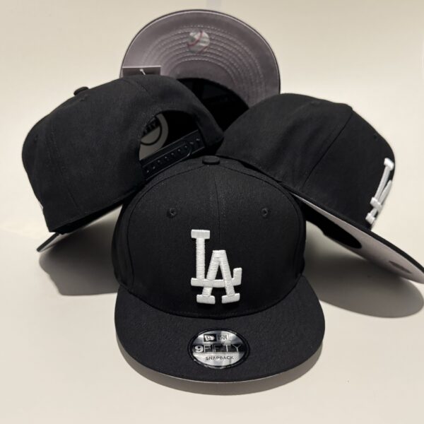 CCAA2605-03-091 AA Classic Snapback Cap 091 USD8.98