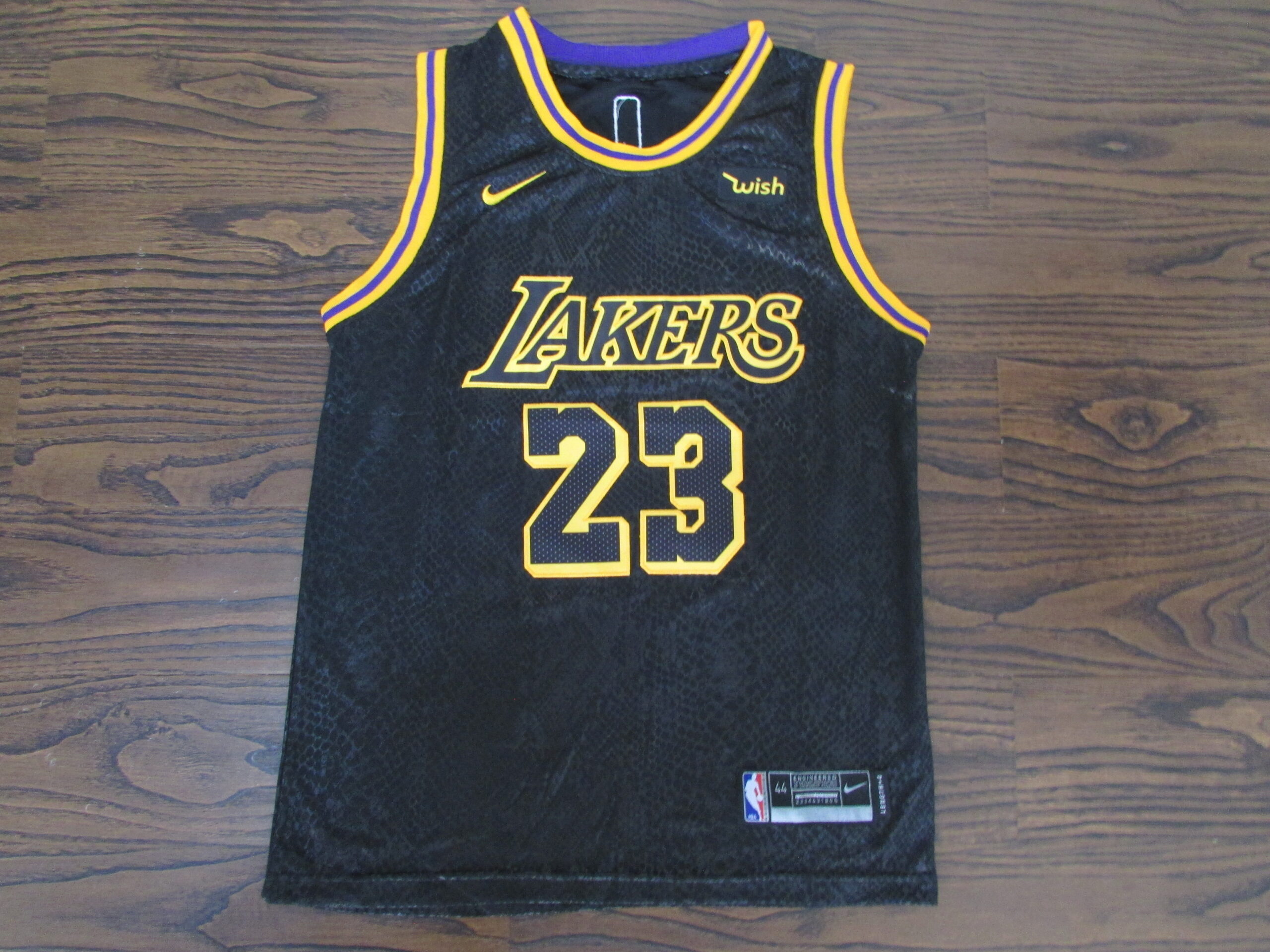 IMG_1058.JPG NBAJE2601-01-007 Los Angeles Lakers Basketball Jersey 007 USD12.98 - Image 1