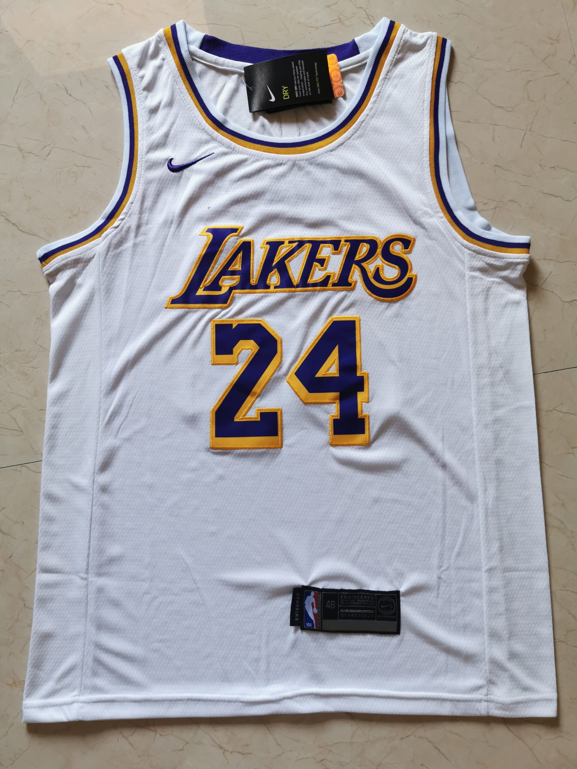 IMG_20191016_151022.jpg NBAJE2601-01-256 Los Angeles Lakers Basketball Jersey 256 USD12.98 - Image 1
