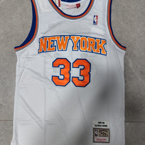 NBAJE2601-03-021 New York Knicks Basketball Jersey 021 USD12.98