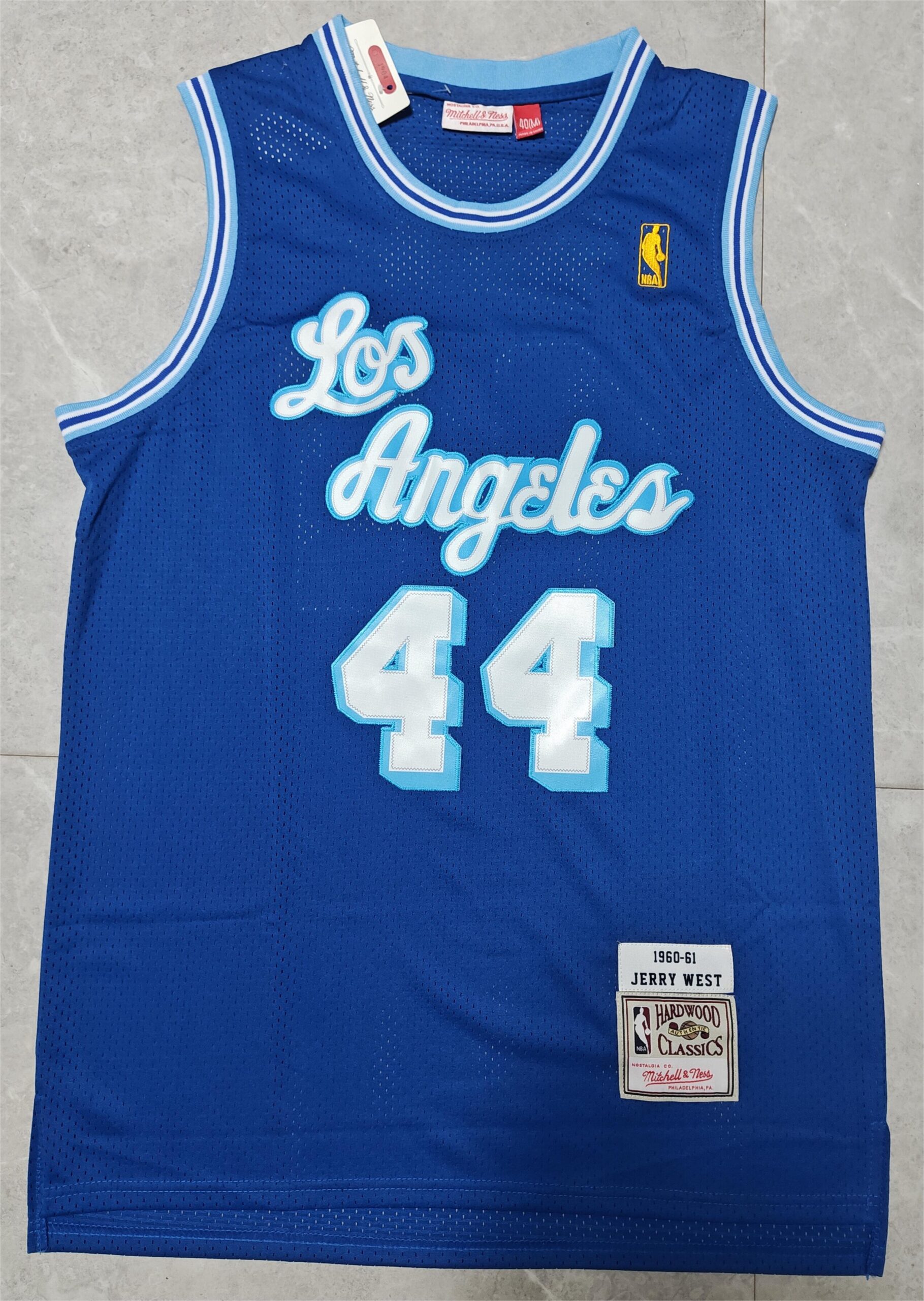 QQ图片20240620181305.jpg NBAJE2601-01-063 Los Angeles Lakers Basketball Jersey 063 USD12.98 - Image 1