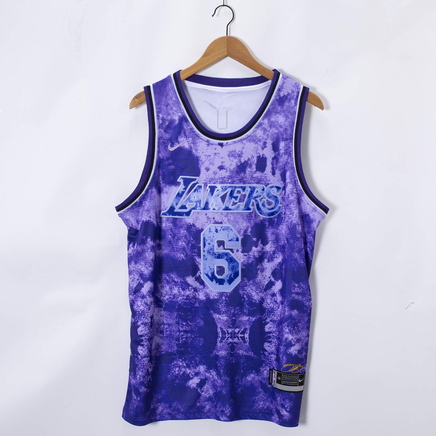 _R9A0471.jpg NBAJE2601-01-110 Los Angeles Lakers Basketball Jersey 110 USD12.98 - Image 1
